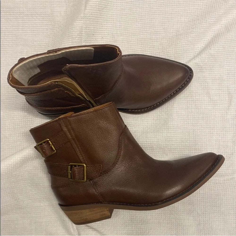 Lucky Brand Caelyn Leather Bootie Brown Double Buckle Western Moto Boho 5.5